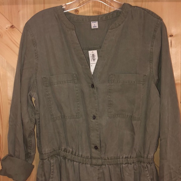 Old Navy short romper, size M - Picture 3 of 3